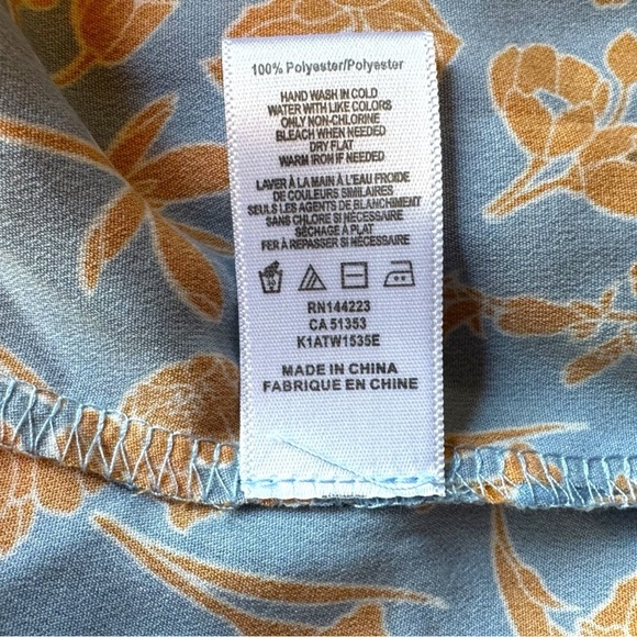 Bishop + Young Floral Tie Waist Button Front Top - XL - Picture 9 of 10